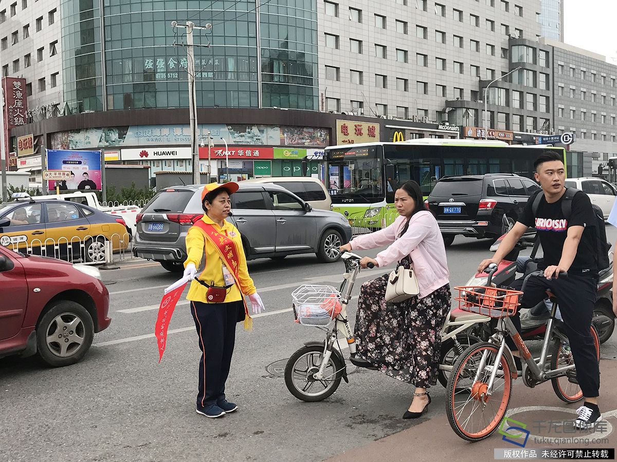 当对象说你胖时,如何完美回击:火狐电竞官网(图1) 火狐电竞官方网站