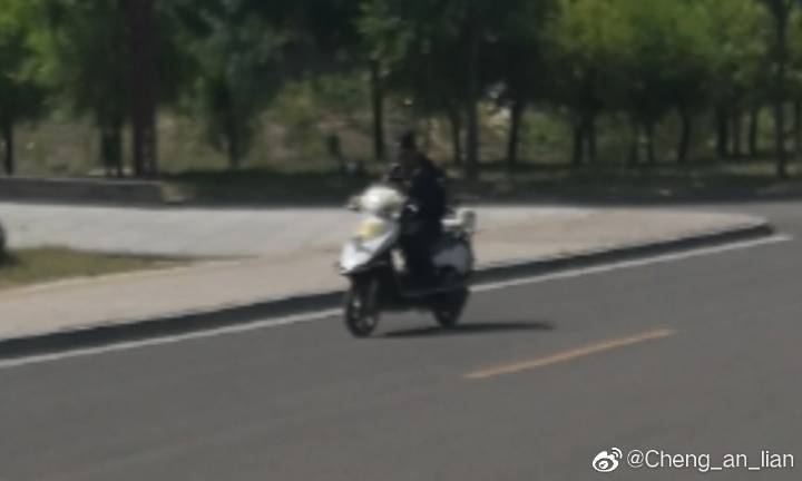 ‘火狐电竞’整形竟然整到宠物狗身上了?!确定这不是心理有问题吗?(图3) 火狐电竞官方网站