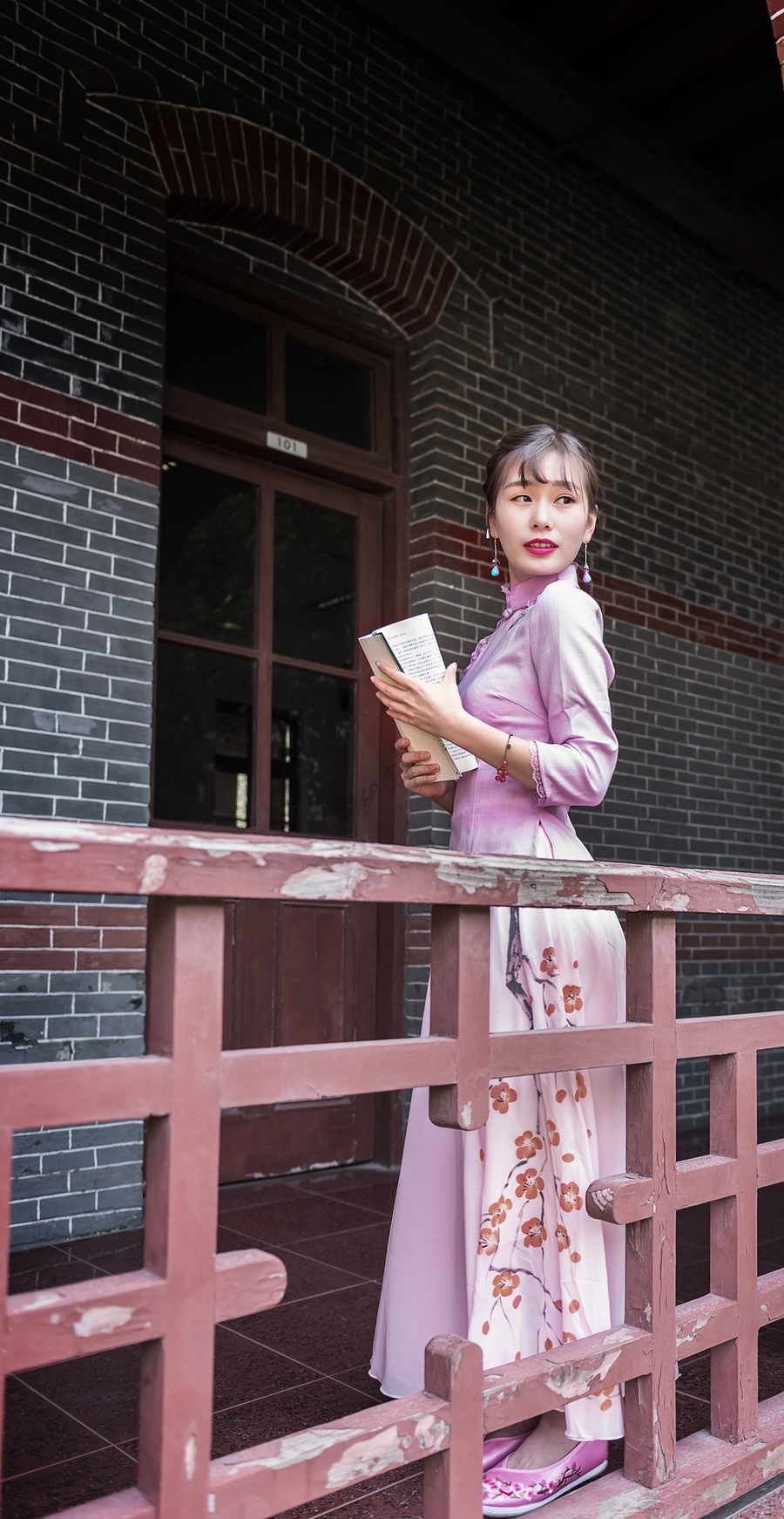 美容院上演的“被整形”事件-火狐电竞(图2) 火狐电竞官网