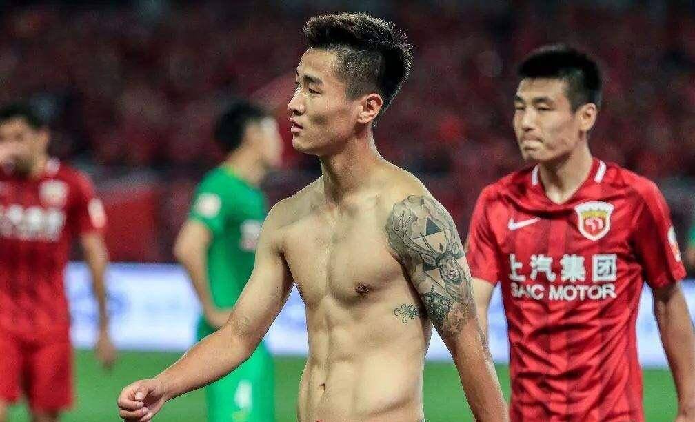 
不止天津天海 22支足球俱乐部已经遣散 足球为何这么懦弱！_火狐电竞(图4)