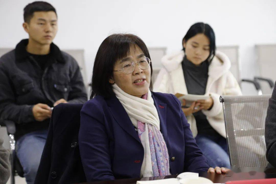 ‘火狐电竞官网’
扎基础土 做“小而美”的融媒体矩阵！浙江省记协向导率队赴普安开展媒体协作交流(图7)