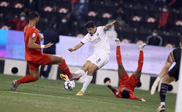 
哈维执教一骑绝尘 12胜2平 14轮狂进53球 领先优势达11分：火狐电竞(图1)