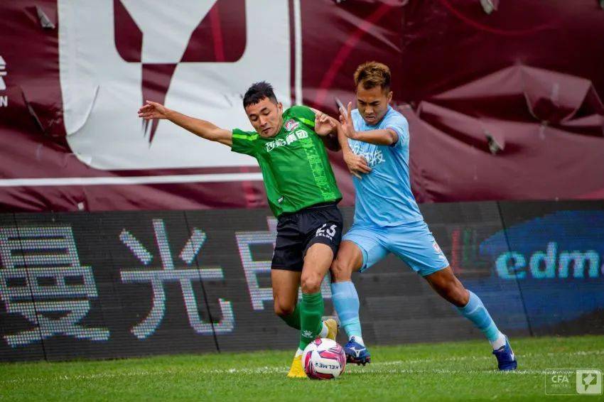 火狐电竞官网|
战报：新疆雪豹纳欢0比1不敌四川优必选(图9)