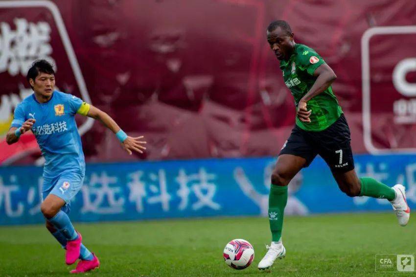 火狐电竞官网|
战报：新疆雪豹纳欢0比1不敌四川优必选(图11)