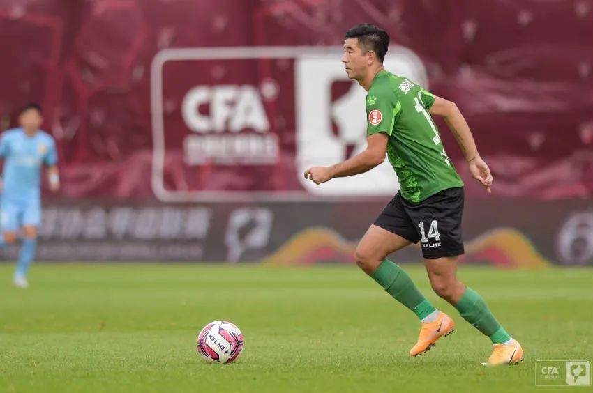 火狐电竞官网|
战报：新疆雪豹纳欢0比1不敌四川优必选(图12)